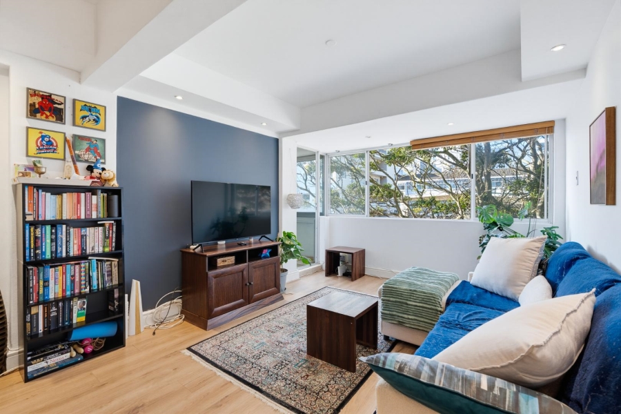 2 Bedroom Property for Sale in Sea Point Western Cape